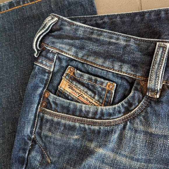 DIESEL | bootcut jeans, size 29, medium wash - Picture 2 of 5